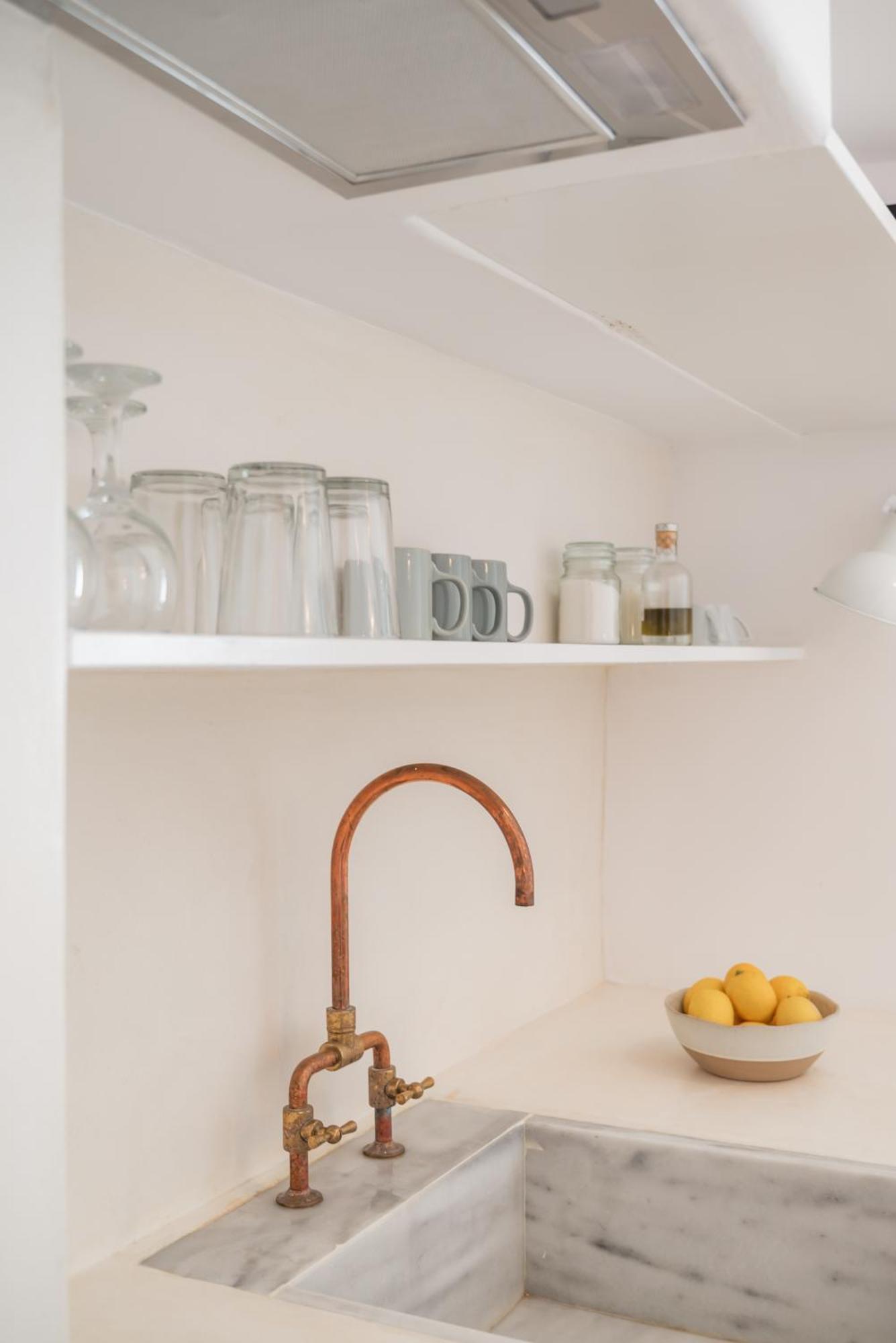 Aniko Suites White Alley Mykonos Town Екстериор снимка