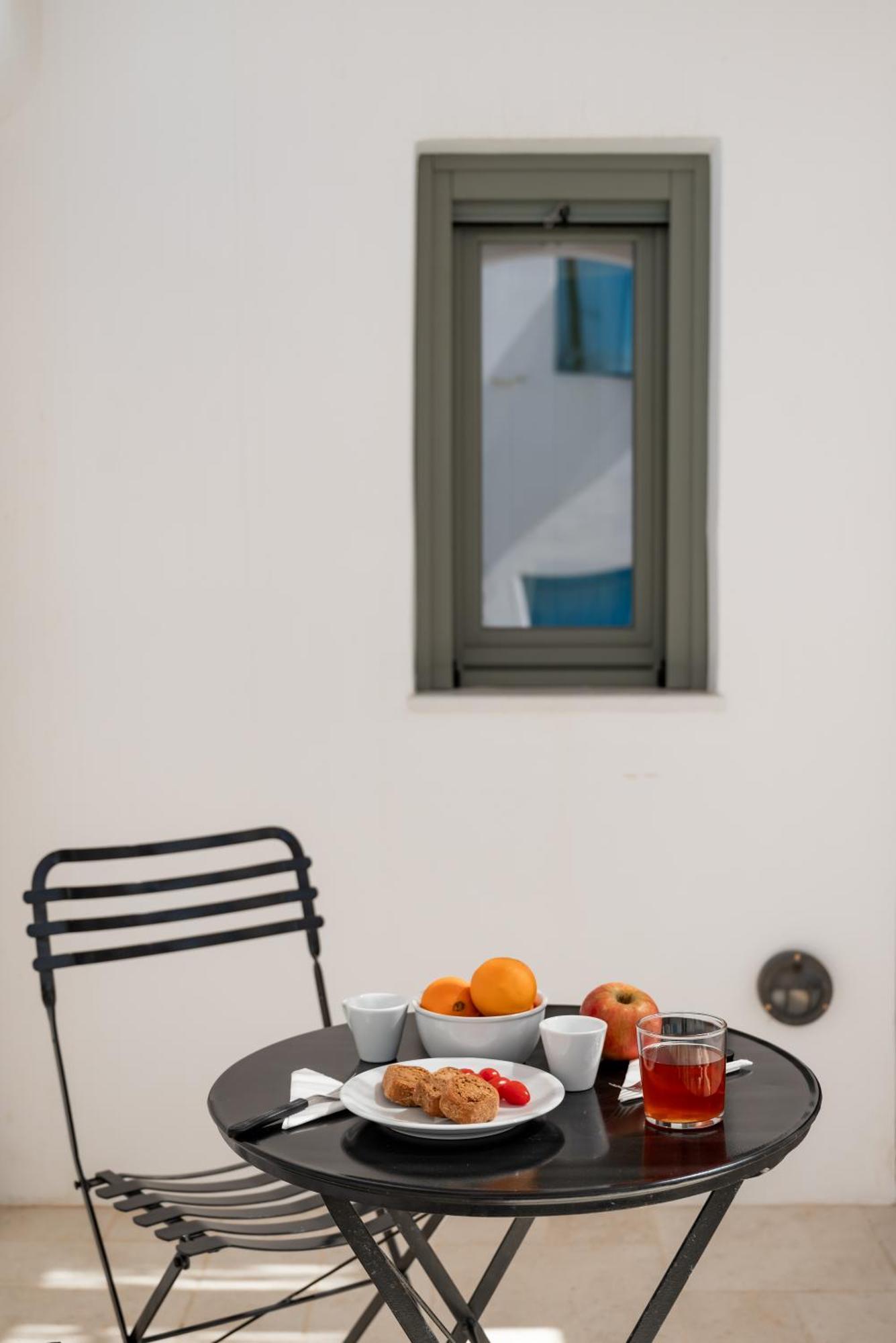 Aniko Suites White Alley Mykonos Town Екстериор снимка