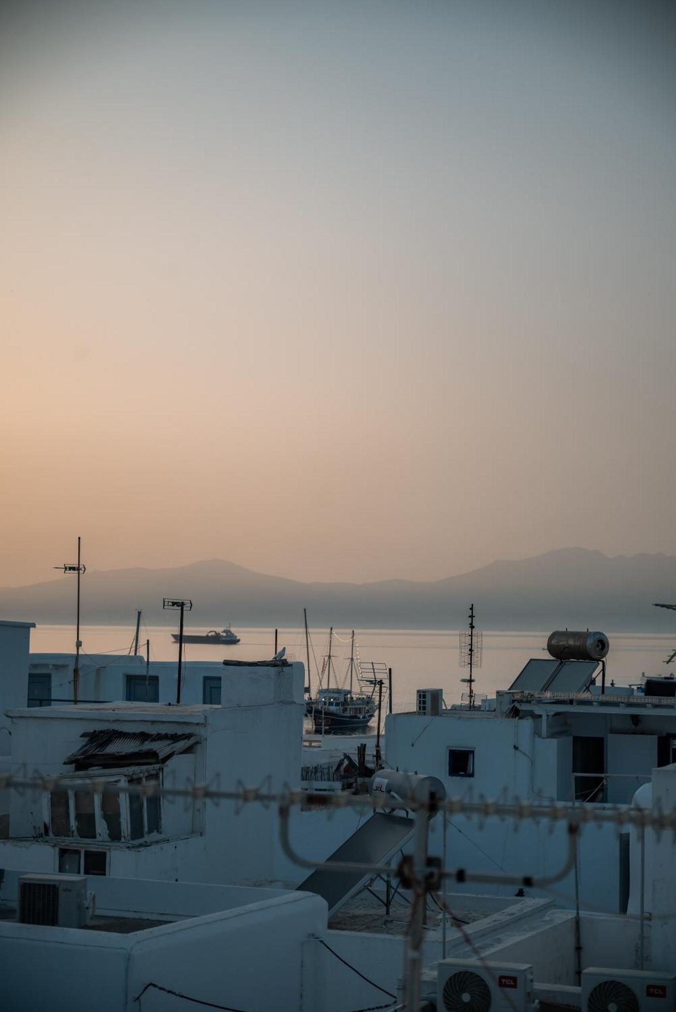 Aniko Suites White Alley Mykonos Town Екстериор снимка